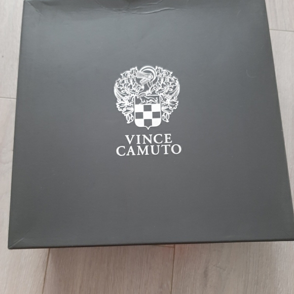 One of kind sandals - Picture 3 of 9